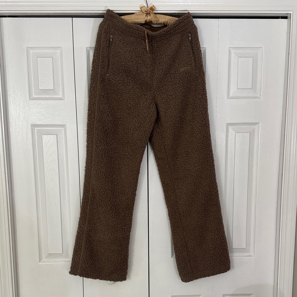 NWT SKIMS High Pile Fleece Pants